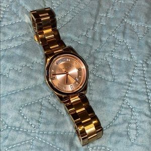 Rose Gold Michael Kors watch NEEDS A NEW BATTERY